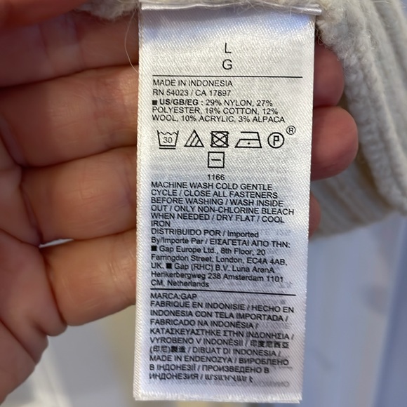 GAP cardigan sweater - Picture 3 of 3